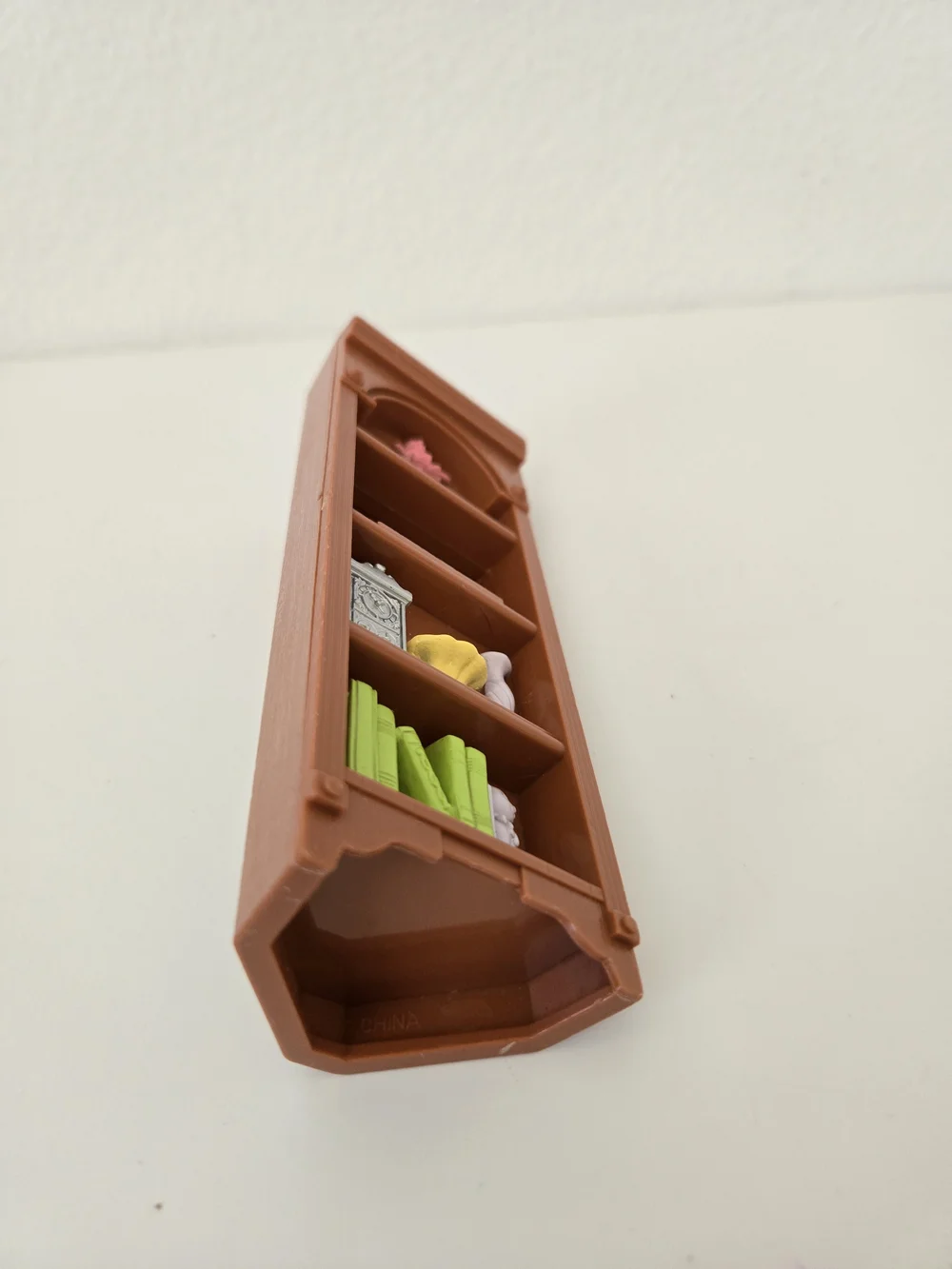 Fisher Price Loving Family Dollhouse Brown Corner Bookshelf Curio Cabinet TOY